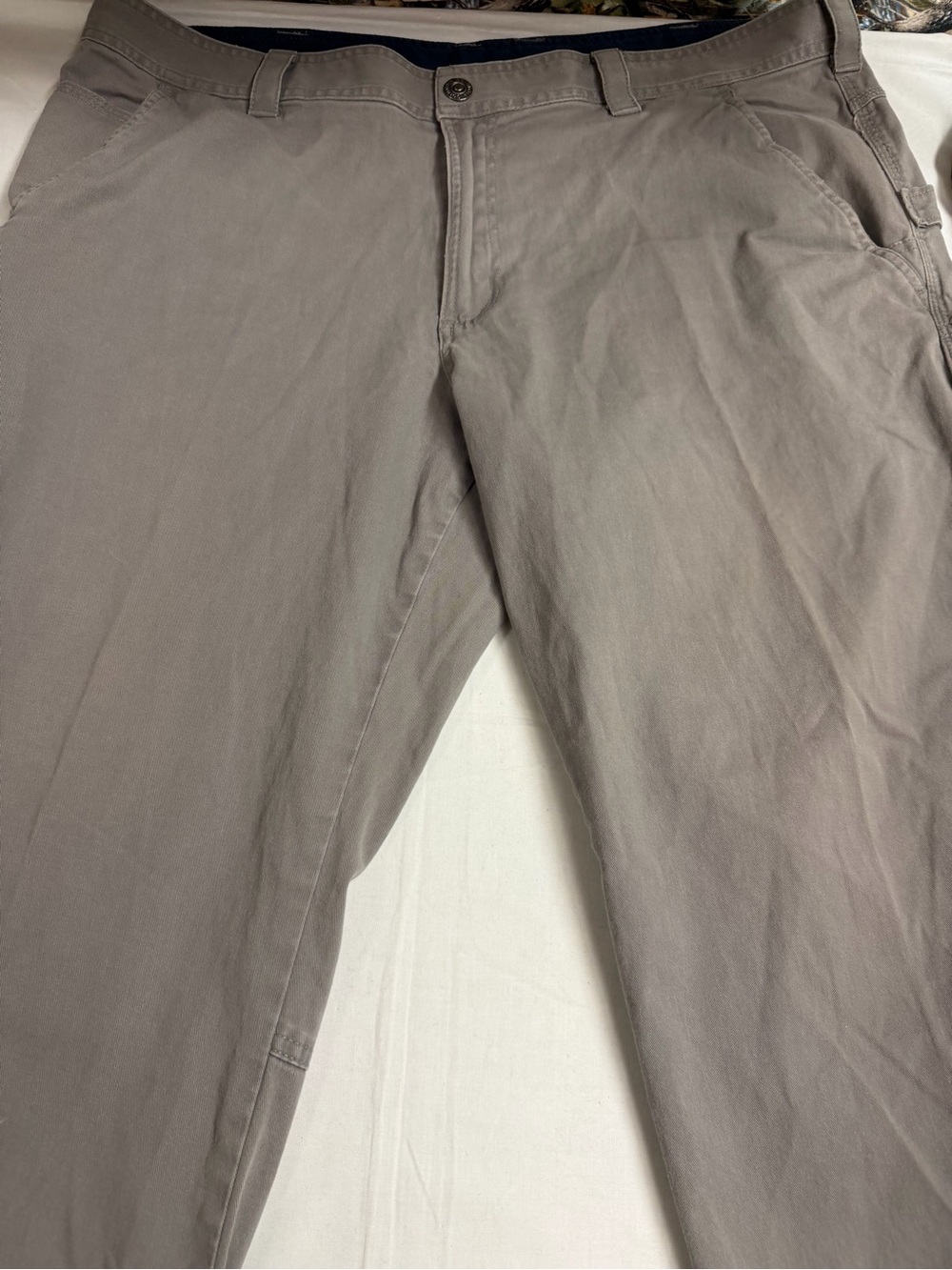 Columbia Men's Light Gray Chino Pants